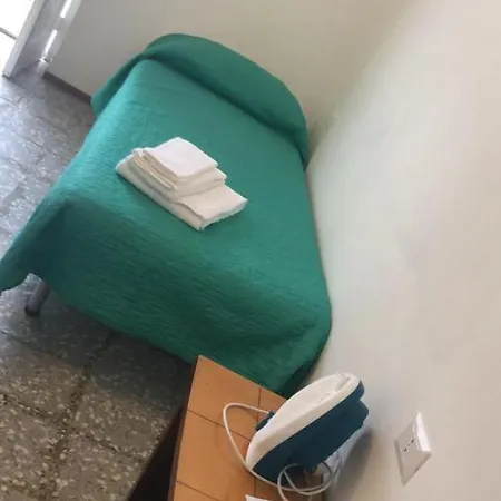 Short Term -low Cost Pensionat Castellaneta